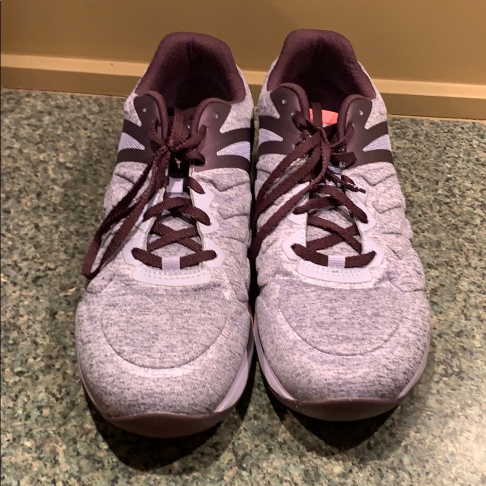 Abeo women's sneakers